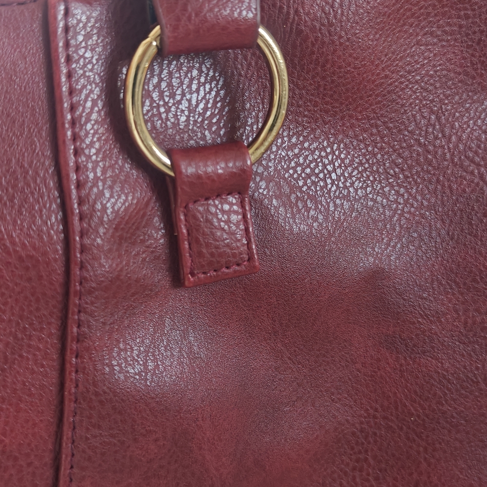 Elegant Burgundy Leather Tote Bag - Picture 8 of 16